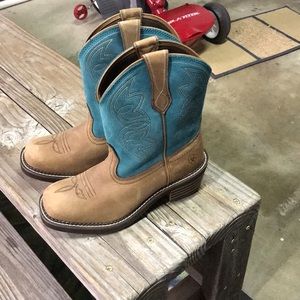 Brand new never been worn Ariat boots